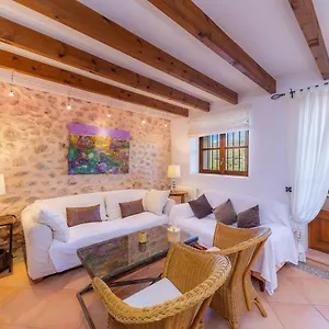  Ferienhaus Es Garrovers Spanien